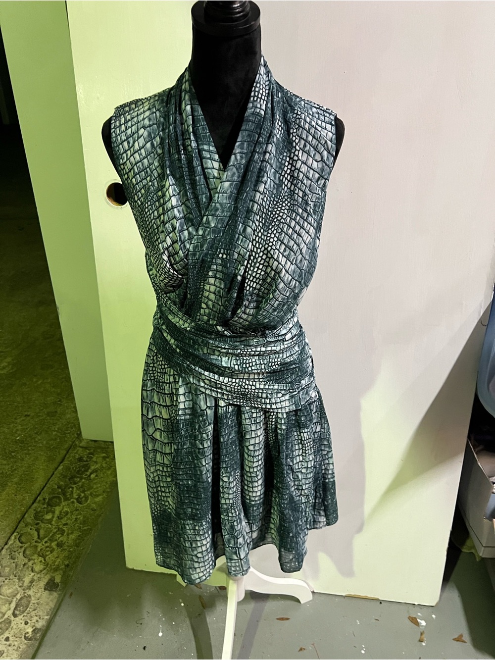 Kenneth Cole Green Croc-Print Sleeveless Draped Dress